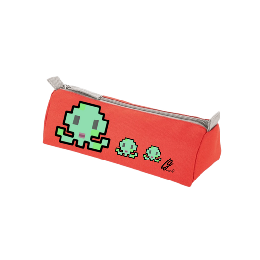 Colección de estuches escolares Lily Girls. Estuches con ilustraciones de los personajes y diseño floral en colores pastel. Productos de papelería bonitos y dulces.