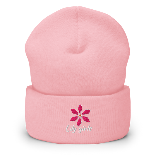 Gorro de lana Lily Girls en color rosa  con una flor bordada en el centro. Accesorio de invierno dulce y elegante.